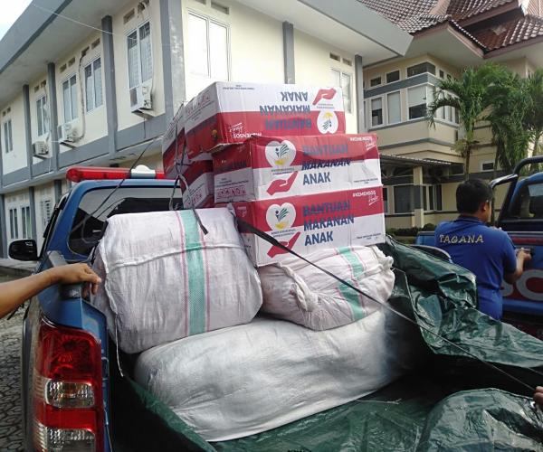 Pendistribusian Bantuan Bagi Warga Desa Baturusa, Korban Bencana Alam Puting Beliung.