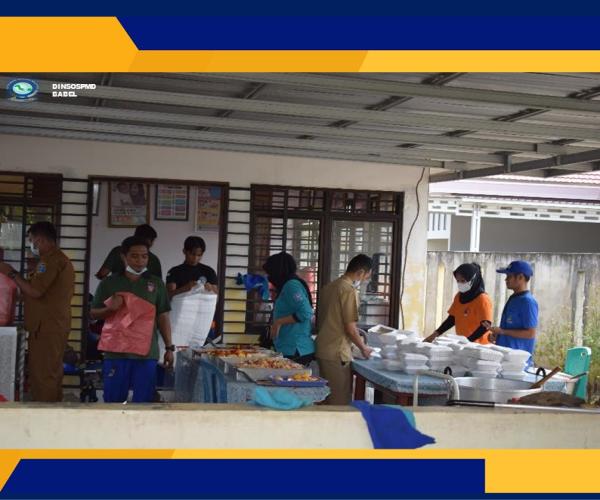 Pengoperasian Dapur Umum Lapangan dan Rekonstruksi Pembangunan Rumah Warga Pasca Bencana Angin Puting Beliung Desa Kebintik. 