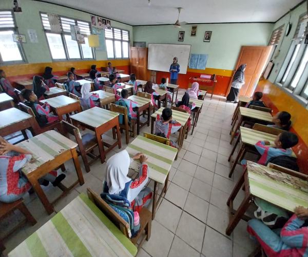 Membangun Karakter Anak Melalui GIAT “PENSOS BERSAHABAT”