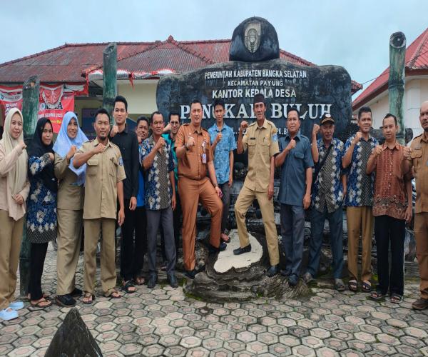 Sambangi Kantor Kepala Desa, Budi Tegaskan Tertib Adminsitrasi dan Pelaporan Cepat