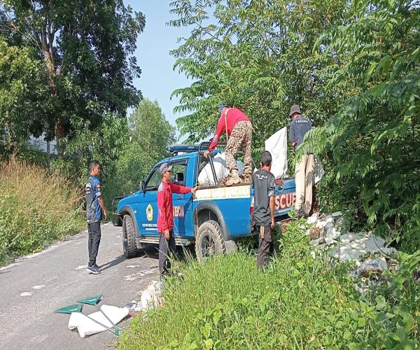 Gotong Royong Pegawai Pemprov