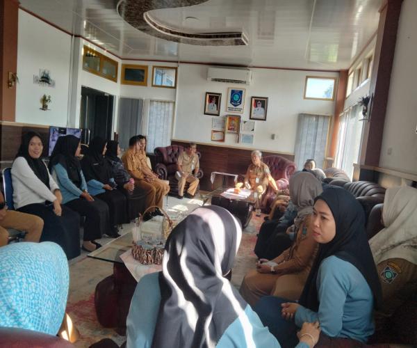 Penguatan Kelembagaan dan Tupoksi, Plt Kepala Dinas Sosial PMD Pimpin Rapat Internal Dengan Seluruh Pegawai