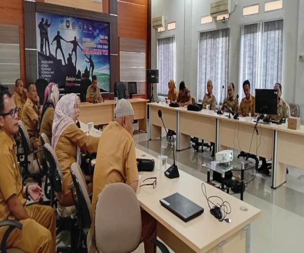 Tingkatkan Akuntabilitas Keuangan, DINSOSPMD Gelar Rapat  Evaluasi Anggaran 