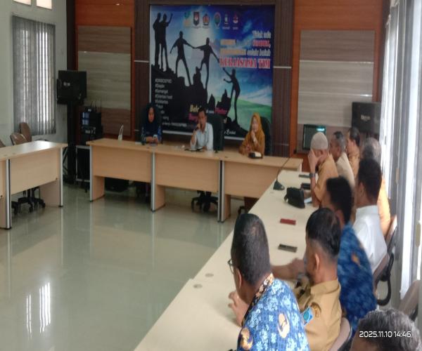 Rapat Internal Plt Kepala DINSOSPMD, Fitriansyah Dengan Jajaran Pejabat Struktural dan Fungsional