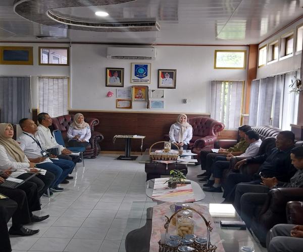 Plt Kepala Dinas Sosial PMD Terima Audiensi Anggota DPRD Kabupaten Bangka Barat