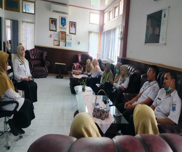 Optimalisasi Pelaksanaan Layanan Kesejahteraan Sosial, Plt Kepala Dinas Dora Wardani Diskusi Bersama ASN Fungsional Pekerja Sosial