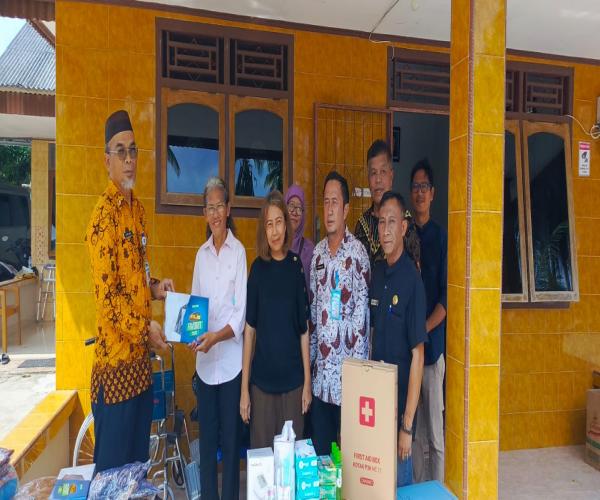 Dukung Penguatan Layanan Rehabsos Panti Sosial Non Pemerintah, DINSOSPMD Serahkan Bantuan Bagi Panti/LKS Non Pemerintah