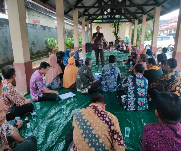 "TELAAH" Kinerja ASN Dinsospmd, Budi Utama gelar rapat terbuka.
