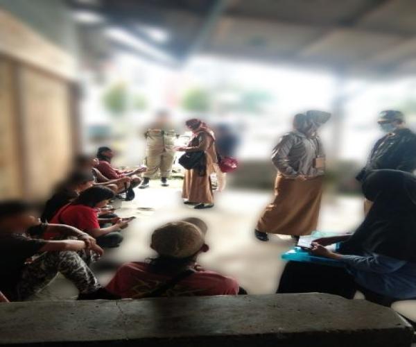 PATWAL DINSOSPMD TUNTUN PULANG ANAK PUNK