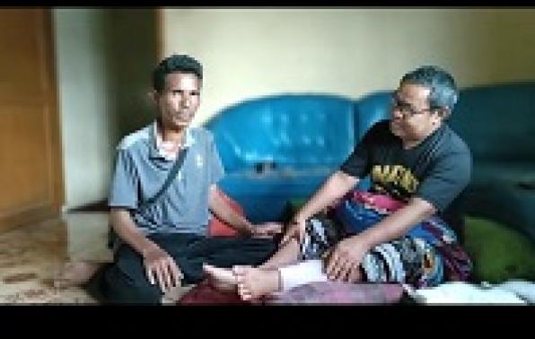Dua Korban Bencana Alam Angin Puting Beliung, Pak Manto (korban terluka) dan Pak Mansur