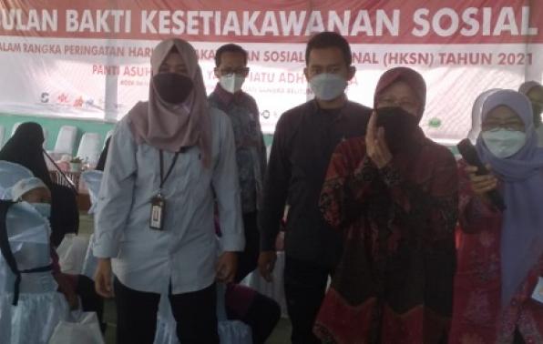 Menteri Sosial RI Ibu Tri Rismaharini saat tiba di Panti Asuhan ADH DUHHA Menteri Sosial RI Ibu Tri Rismaharini saat tiba di Panti Asuhan ADH DUHHA