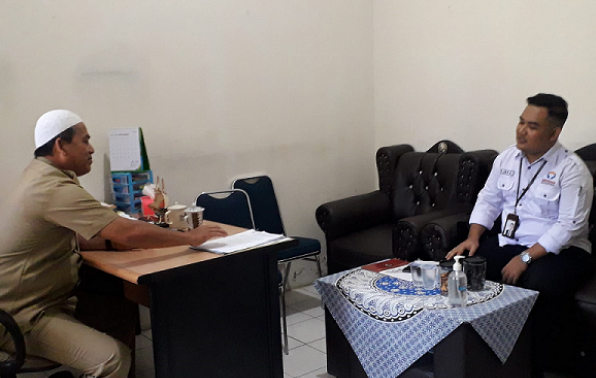 Tim Assesor OMBUDSMAN melakukan wawancara dengan Kabid LINJAMSOS DINSOSPMD berkenaan dengan pelaksanaan penilaian penyelenggaraan pelayanan publik
