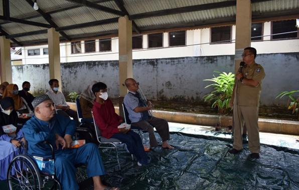 Kepala Bidang LINJAMSOS PB, Suryadi, S.Ag memberikan pembekalan terkait mekanisme bantuan keuangan 