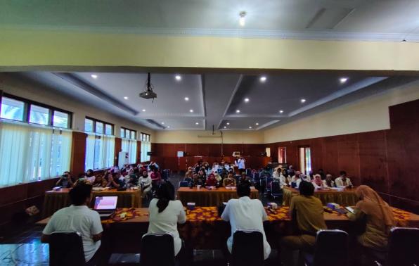 Kegiatan sosialiasi sistem informasi SENTRAL dan sosialisasi BPJS Ketenagakerjaan Kegiatan sosialiasi sistem informasi SENTRAL dan sosialisasi BPJS Ketenagakerjaan