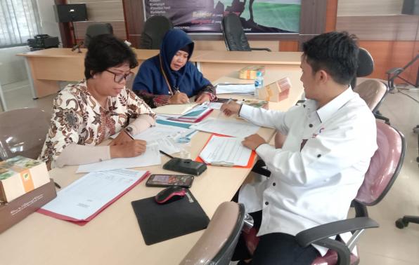 Asistensi dan supervisi simulasi pra penilaian YANLIK 2023 oleh Assesor Konsultatif OMBUDSMAN, M.Tegi Galla Putra . Asistensi dan supervisi simulasi pra penilaian YANLIK 2023 oleh Assesor Konsultatif OMBUDSMAN, M.Tegi Galla Putra .