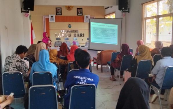 Tim Sosialisasi BANKEU Penanganan Stunting dan BANSOS Penanganan Kemiskinan Ekstrem DINSOSPMD Provinsi Kep.Bangka Belitung memberikan sosialisasi JUKNIS dan Pedoman BANKEU dan BANSOS kepada Tim Penanganan Stunting dan Kemiskinan Ekstrem Kecamatan Taman Sari