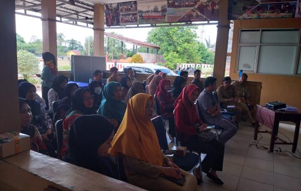 Peserta Sosialiasi BANKEU Penanganan Stunting dan BANSOS Penannganan Kemiskinan Ekstrem Kecamatan Payung - Kabupaten Bangka Selatan Peserta Sosialiasi BANKEU Penanganan Stunting dan BANSOS Penannganan Kemiskinan Ekstrem Kecamatan Payung - Kabupaten Bangka Selatan