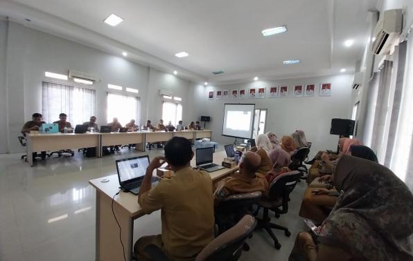 Pegawai DINSOSPMD mengikuti kegiatan sosialisasi Implementasi PERMENPAN RB Nomor 6 Tahun 2022 Tentang Pengelolaan Sasaran Kinerja. Pegawai DINSOSPMD mengikuti kegiatan sosialisasi Implementasi PERMENPAN RB Nomor 6 Tahun 2022 Tentang Pengelolaan Sasaran Kinerja.