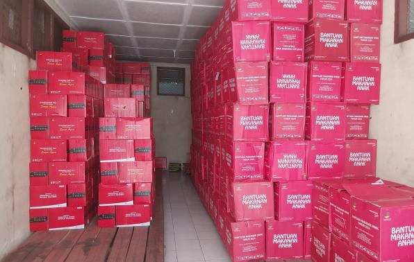 Bantuan barang logistik bencana Kementerian Sosial RI pada Gudang Logistik DINSOSPMD Kep.Bangka Belitung