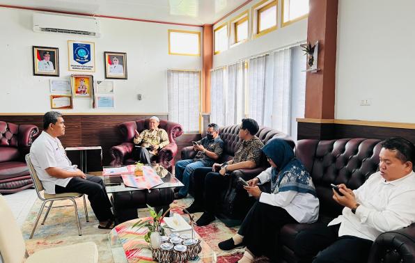 Audiensi pembahasan perihal kebijakan dan program prioritas pemerintah provinsi kepulauan bangka belitung terkait penanggulangan kemiskinan