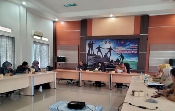 Rapat pembahasan penjaringan desa terbaik dalam ajang Penganugrahan KIP tahun 2023