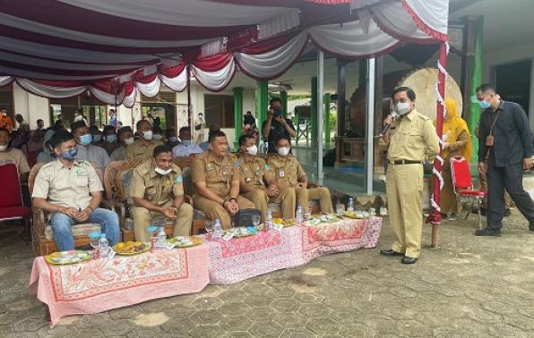 Wakil Gubernur Abdul Fatah memberikan sambutan pada Giat Sosial LKBS Peringatan HKSN Tahun 2021 Wakil Gubernur Abdul Fatah memberikan sambutan pada Giat Sosial LKBS Peringatan HKSN Tahun 2021