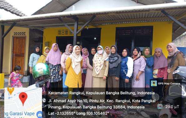 Kegiatan pendampingan dan penyuluhan pemberdayaan oleh penyuluh sosial DINSOSPMD kepada kelompok sasaran penerima bantuan PKH 