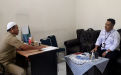 Tim Assesor OMBUDSMAN melakukan wawancara dengan Kabid LINJAMSOS DINSOSPMD berkenaan dengan pelaksanaan penilaian penyelenggaraan pelayanan publik