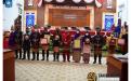 Foto bersama inovator pemenang lomba inovasi TTG dengan Gubernur Kep. Babel, Erzaldi Rosman