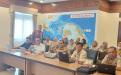 Foto bersama Kepala Dinas Sosial dan PMD bersama perangkat kelurahan se kota pangkalpinang.
