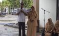  Sekretaris Bpk Rusli, S.Ag didampingi Istri saat menyampaikan sambutan perpisahannya yang telah memasuki masa purna bakti