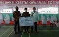 Para Penerima bantuan sosial foto bersama dengan jajaran Dinas Sosial PMD Provinsi Kep. Babel