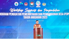 Direktur Lembaga Kemasyarakatan dan Adat Desa, PKK dan Posyandu Direktorat Jenderal Bina Pemerintahan Desa Kementerian Dalam Negeri selaku Sekretaris CPMU, Dr. TB. Chaerul Dwi Sapta, S.H., MAP.saat memberikan  memberikan arahan pada Workshop Supervisi dan Pengendalian Program Pemerintahan dan Pembangunan Desa di Hotel Lorin, Bogor.