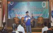 Kadin Sosial PMD Kep. Bangka Belitung, Budi Utama saat memberikan pengarahan berkenaan dengan penetapan penegasan batas desa pada RAKERNIS Kewenangan Desa 